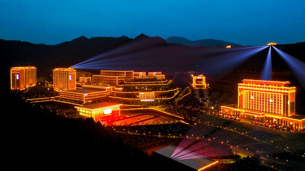 廠(chǎng)區(qū)夜景 (1).jpg